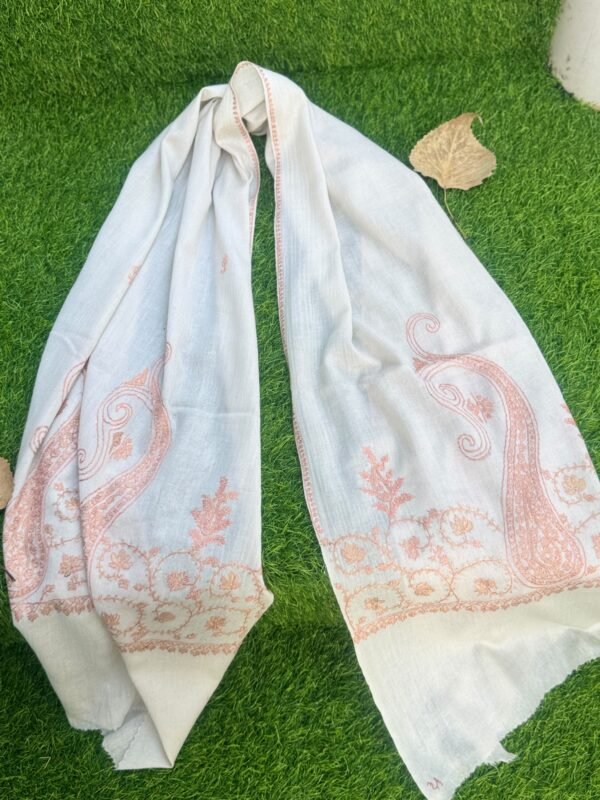 Paldar Sozni Cashmere Stole — Natural White  with dusty peach