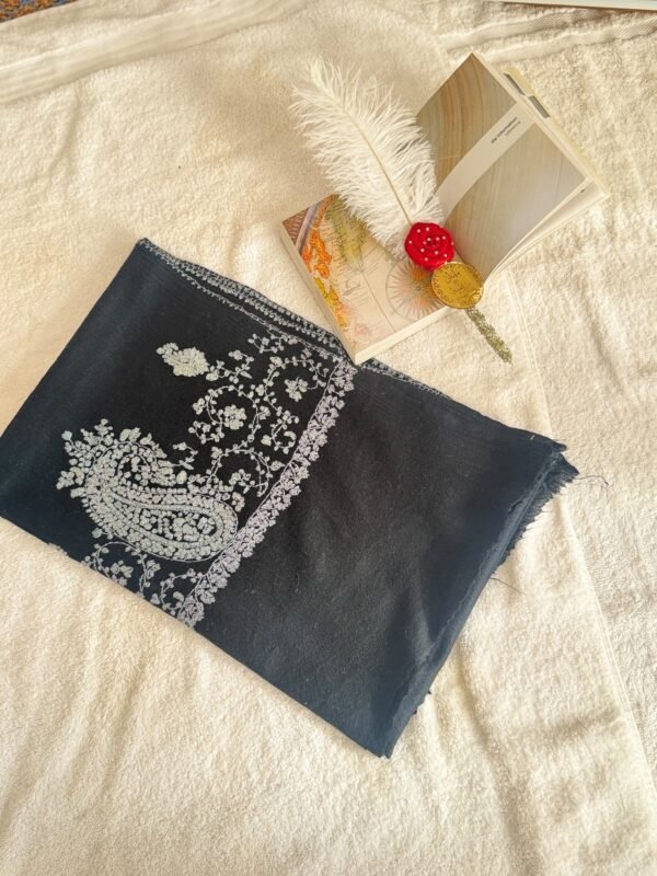 Paldar Sozni Cashmere Stole — Deep black with silver Grey