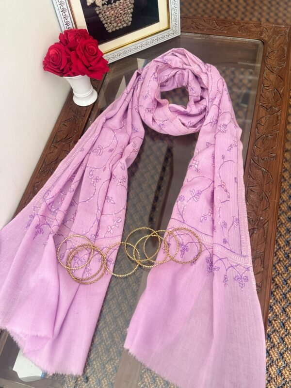 Jaldar Sozni Cashmere Stole —  Light lavender with dark purple