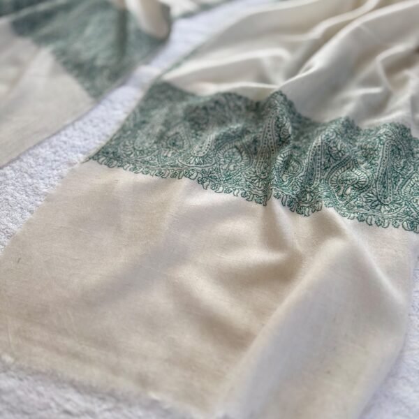 Paldar Sozni Pashmina Stole — Natural ivory off-white