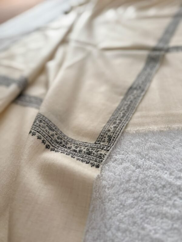Hashidar Sozni Pashmina Stole — Natural off-white with black embroidery